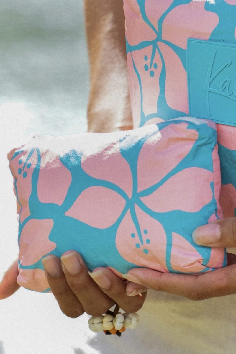 MINI POUCH - AUTE IN SALMON ON TURQUOISE