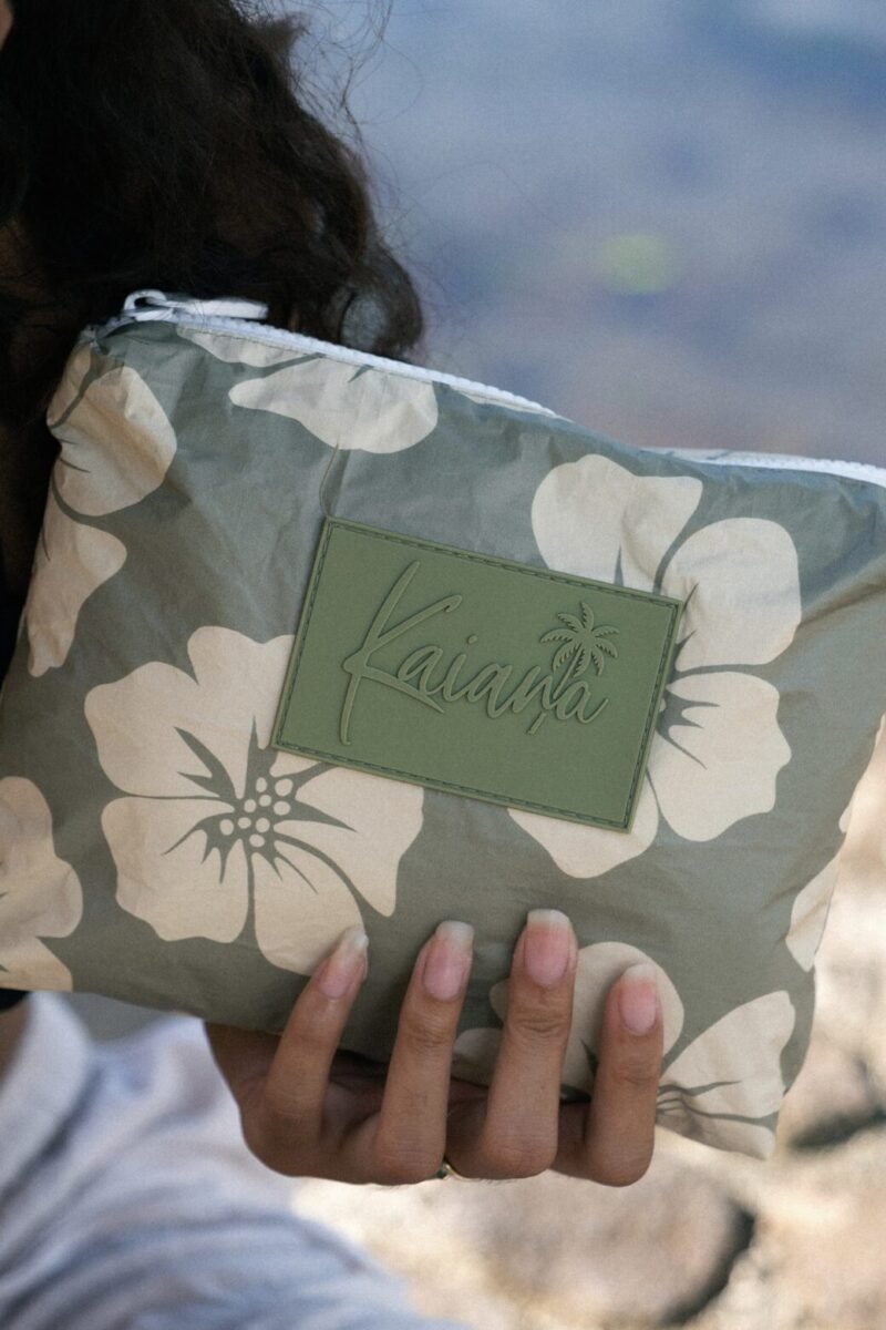 SMALL POUCH - AUTE IN KHAKI